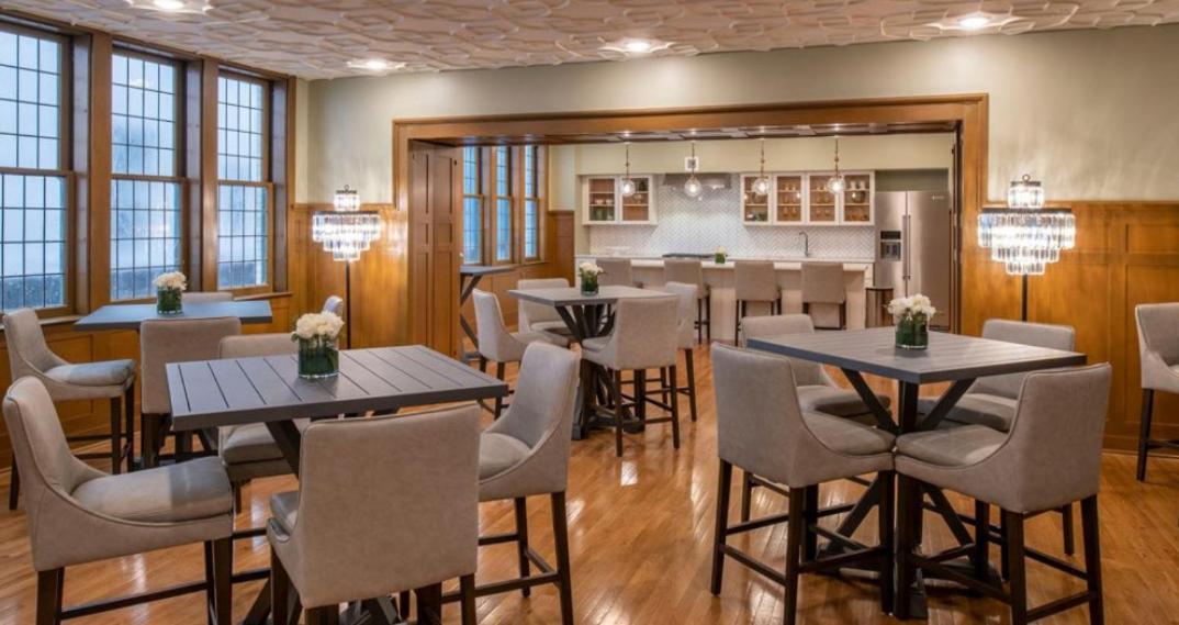 Beautiful Condo/Rooftop Patio With Free Parking Cleveland Exterior photo